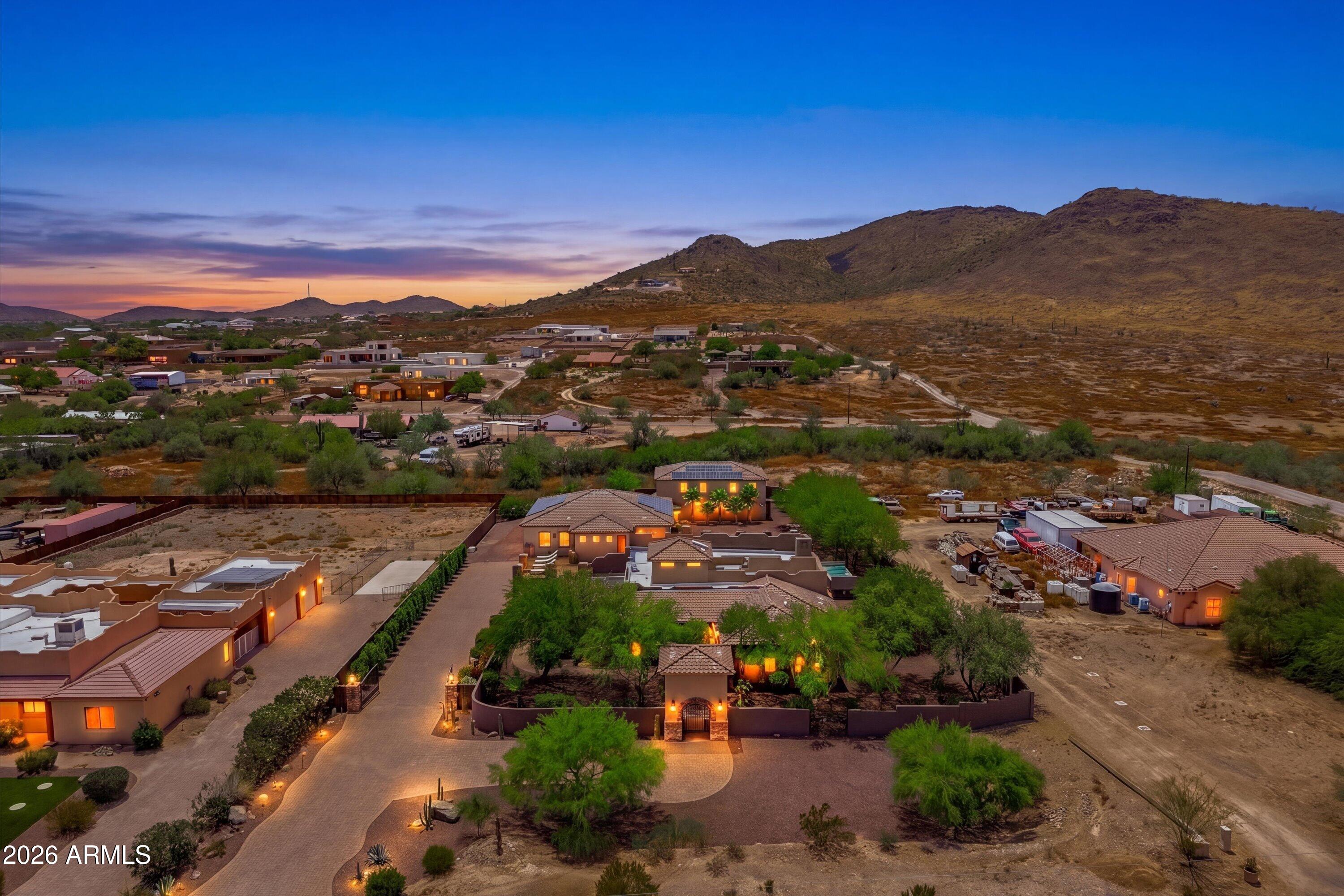 1823 West Maddock Road Phoenix, AZ 85086 - Photo 1 of 121 001-Sunset View Front