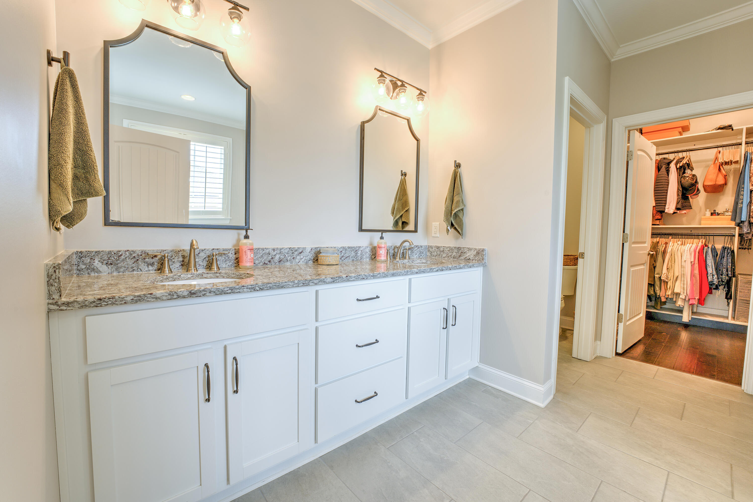 581 Double Play Drive Chattanooga, TN 37421 - Photo 24 of 30 12. Master Bath (4)