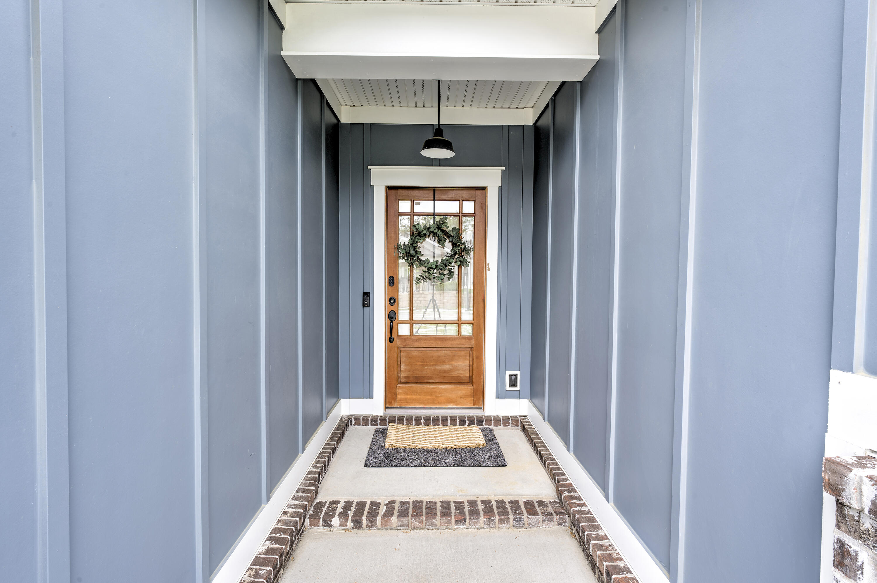 581 Double Play Drive Chattanooga, TN 37421 - Photo 4 of 30 1. Exterior Front 5