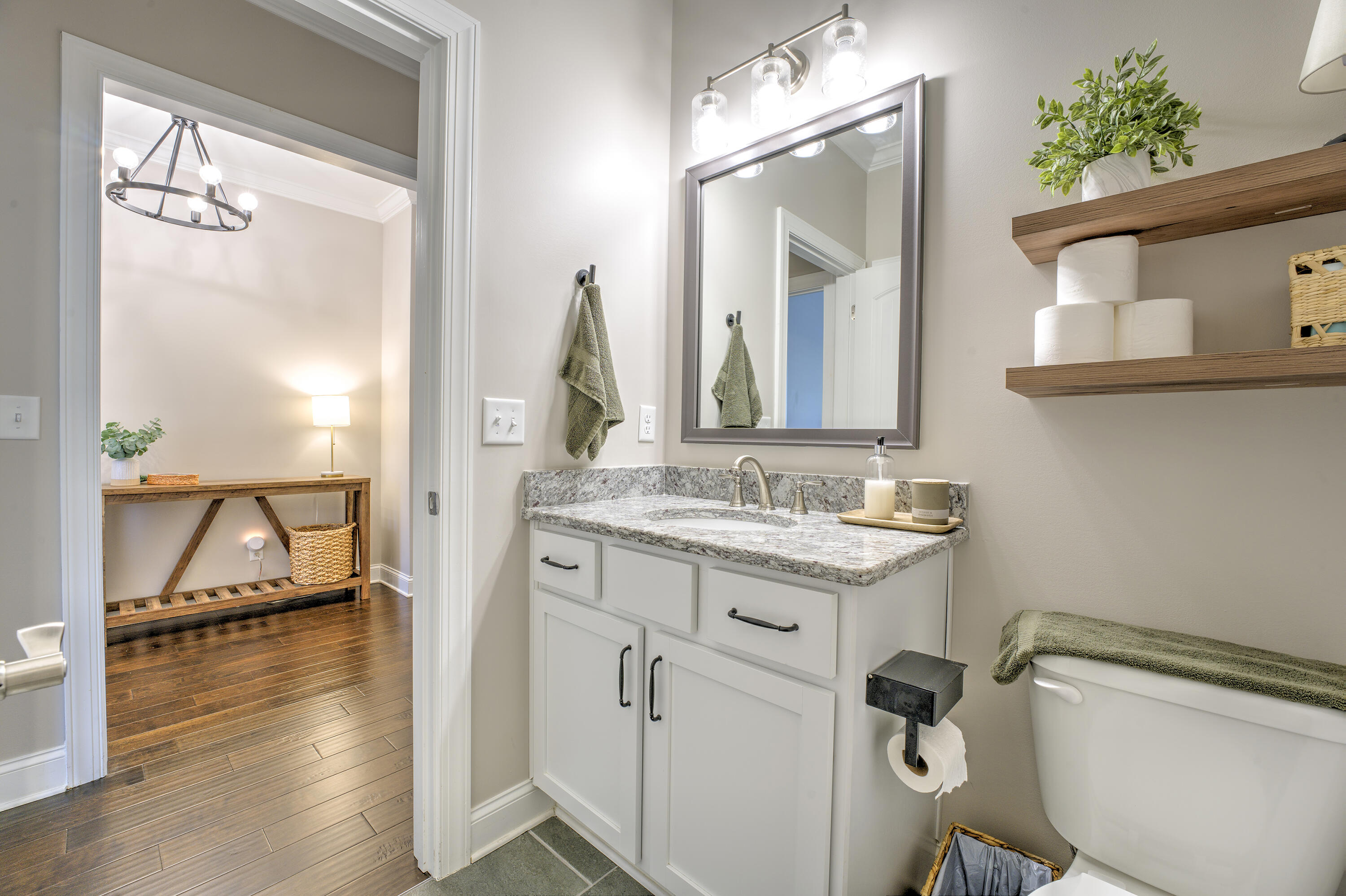 581 Double Play Drive Chattanooga, TN 37421 - Photo 9 of 30 4. Guest Bathroom 2