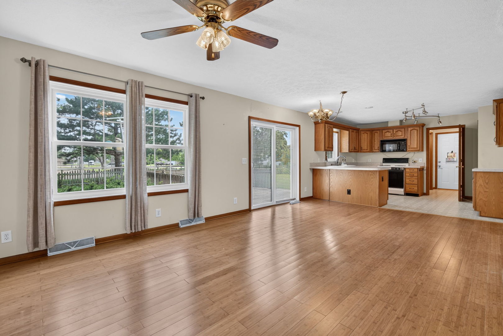 2607 Little Bluestem Road Morris, IL 60450 - Photo 26 of 43