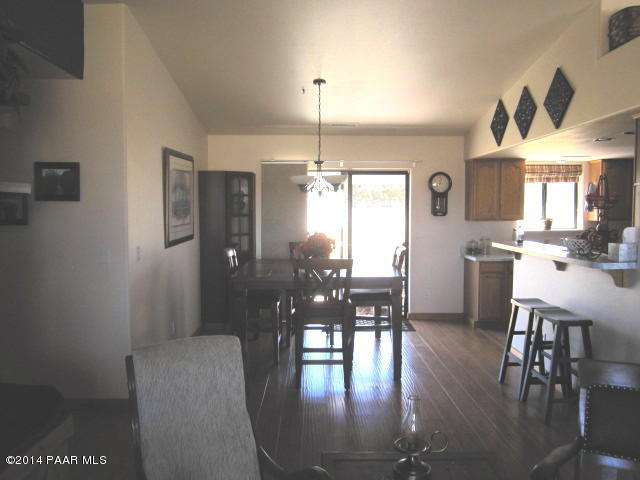 22550 North Malapai Ridge Road Paulden, AZ 86334 - Photo 8 of 19 dining room