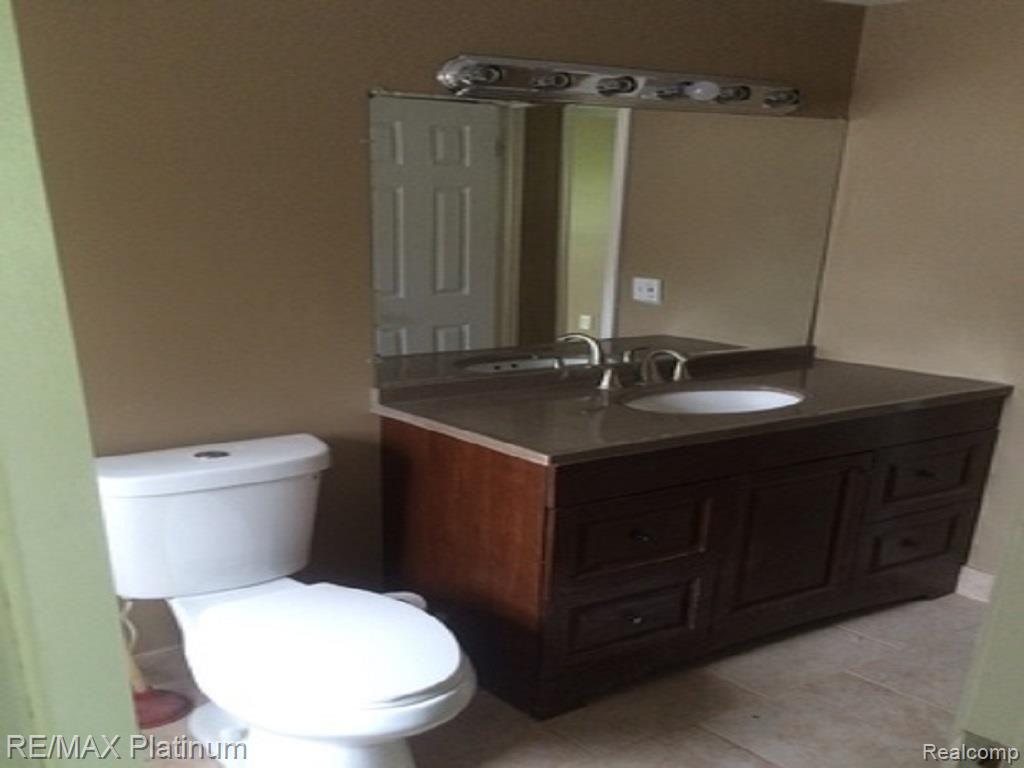 42447 Park Ridge Road Novi, MI 48375 - Photo 12 of 15