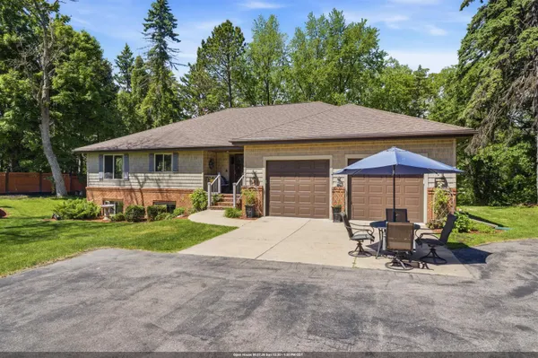 $579,900 | 11 South Kools Court, Appleton, WI 54914