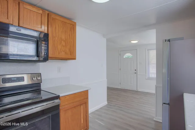 $950 | 703 Riggs Road, Hubert, NC 28539