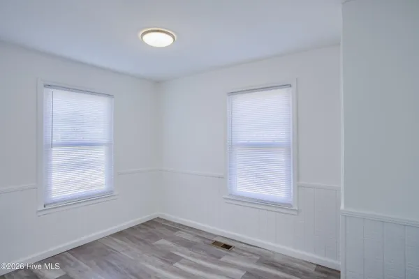 $950 | 703 Riggs Road, Hubert, NC 28539