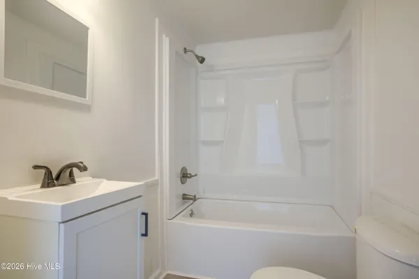 $950 | 703 Riggs Road, Hubert, NC 28539