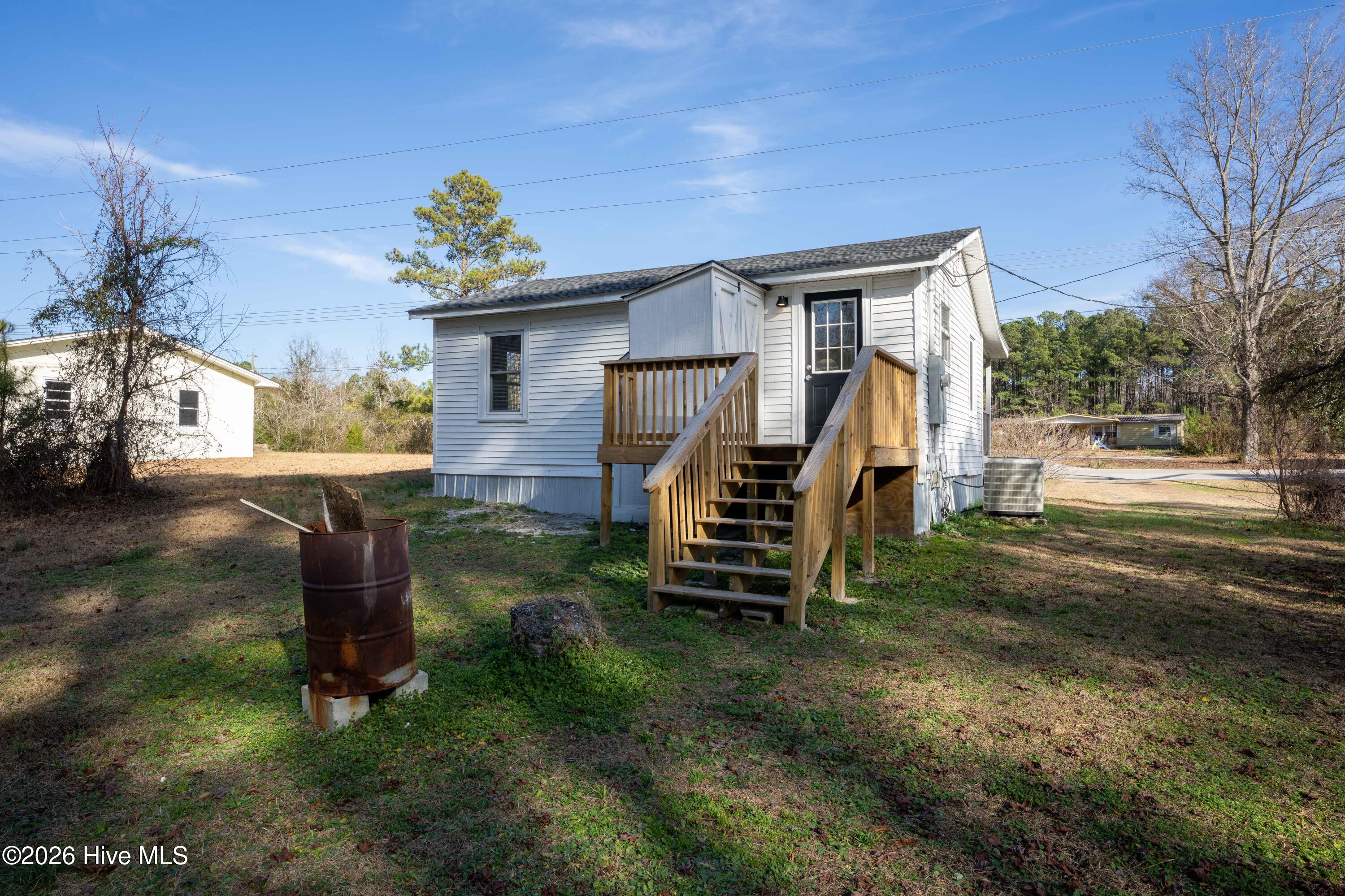 703 Riggs Road Hubert, NC 28539 - Photo 5 of 15 703 Riggs - Exterior - Edited_4
