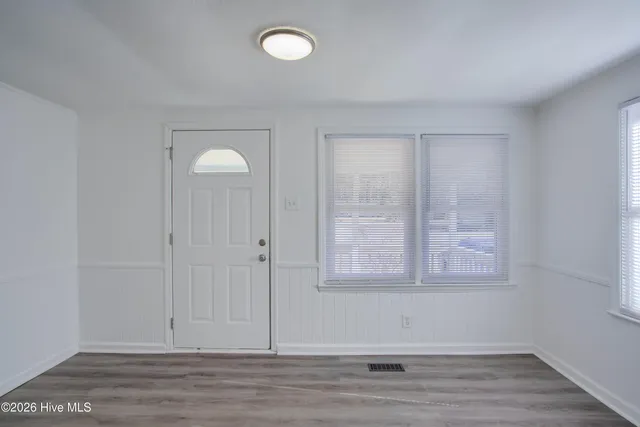 $950 | 703 Riggs Road, Hubert, NC 28539