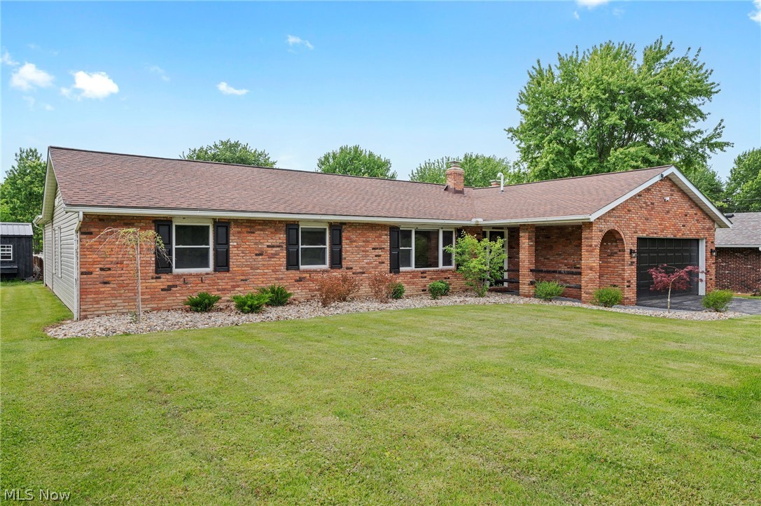 19474 Benbow Road Strongsville, OH 44136 - Photo 1 of 34