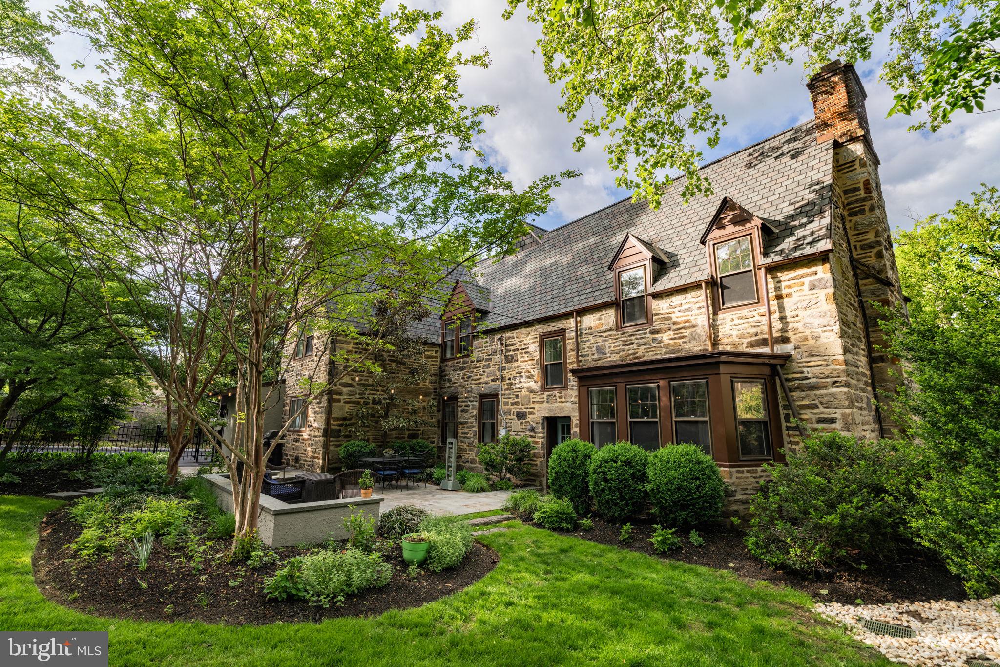 1872 Lambert Road Jenkintown, PA 19046 - Photo 5 of 115
