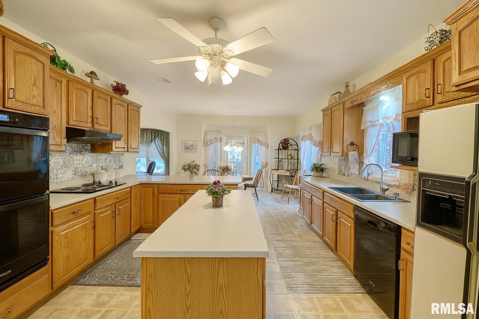 11103 North Northfield Lane Dunlap, IL 61525 - Photo 17 of 47