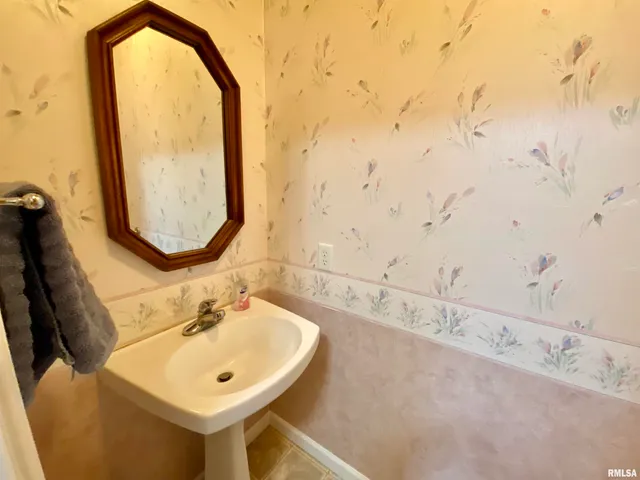 $359,900 | 11103 North Northfield Lane, Dunlap, IL 61525