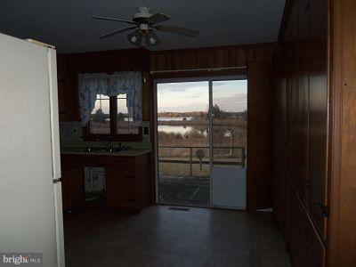 1430 Town Point Road Cambridge, MD 21613 - Photo 5 of 16 Kitchen