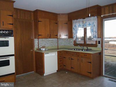 1430 Town Point Road Cambridge, MD 21613 - Photo 7 of 16 Kitchen