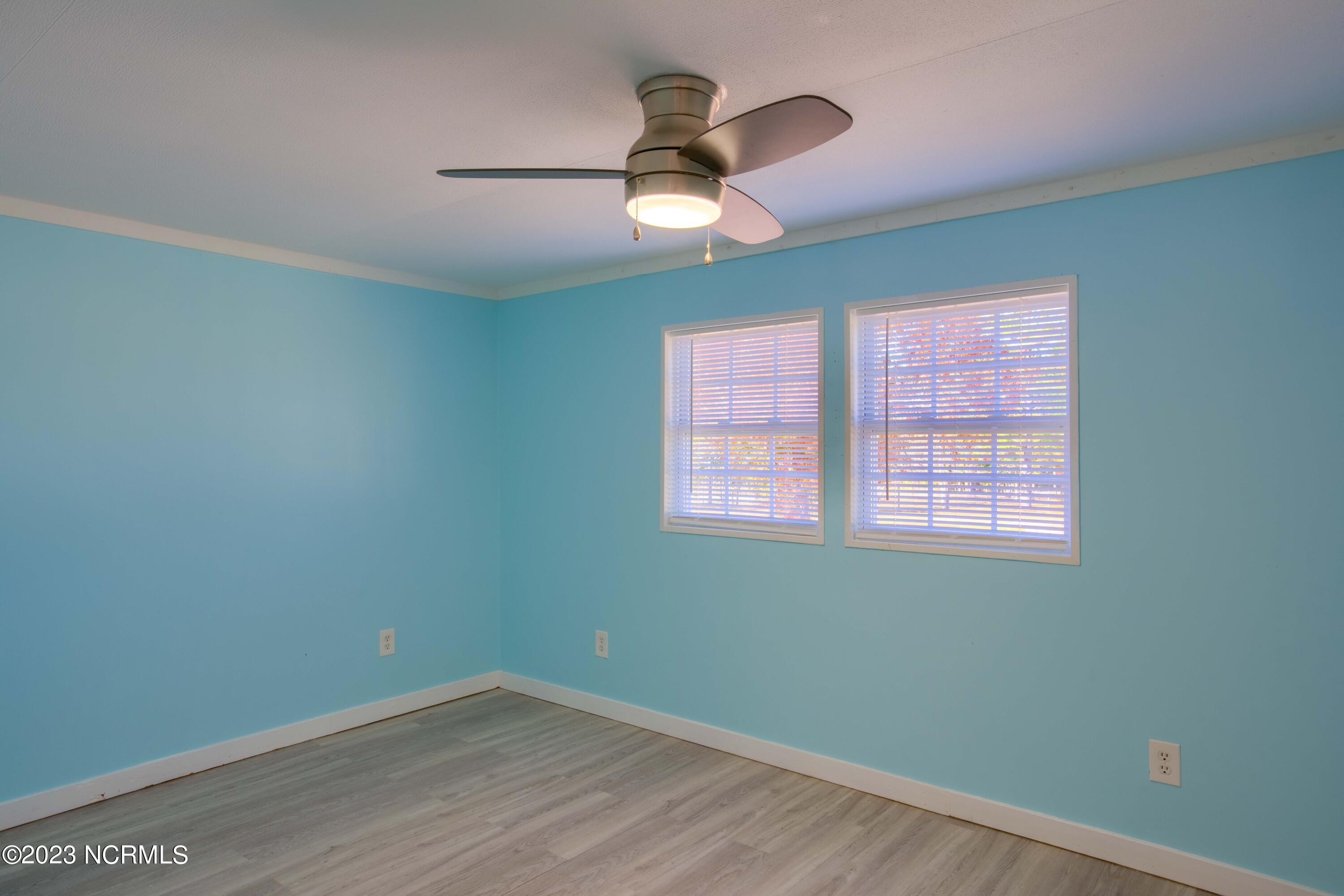 313 Old Folkstone Road Holly Ridge, NC 28445 - Photo 18 of 32 313 Old Folkstone - Interior_5
