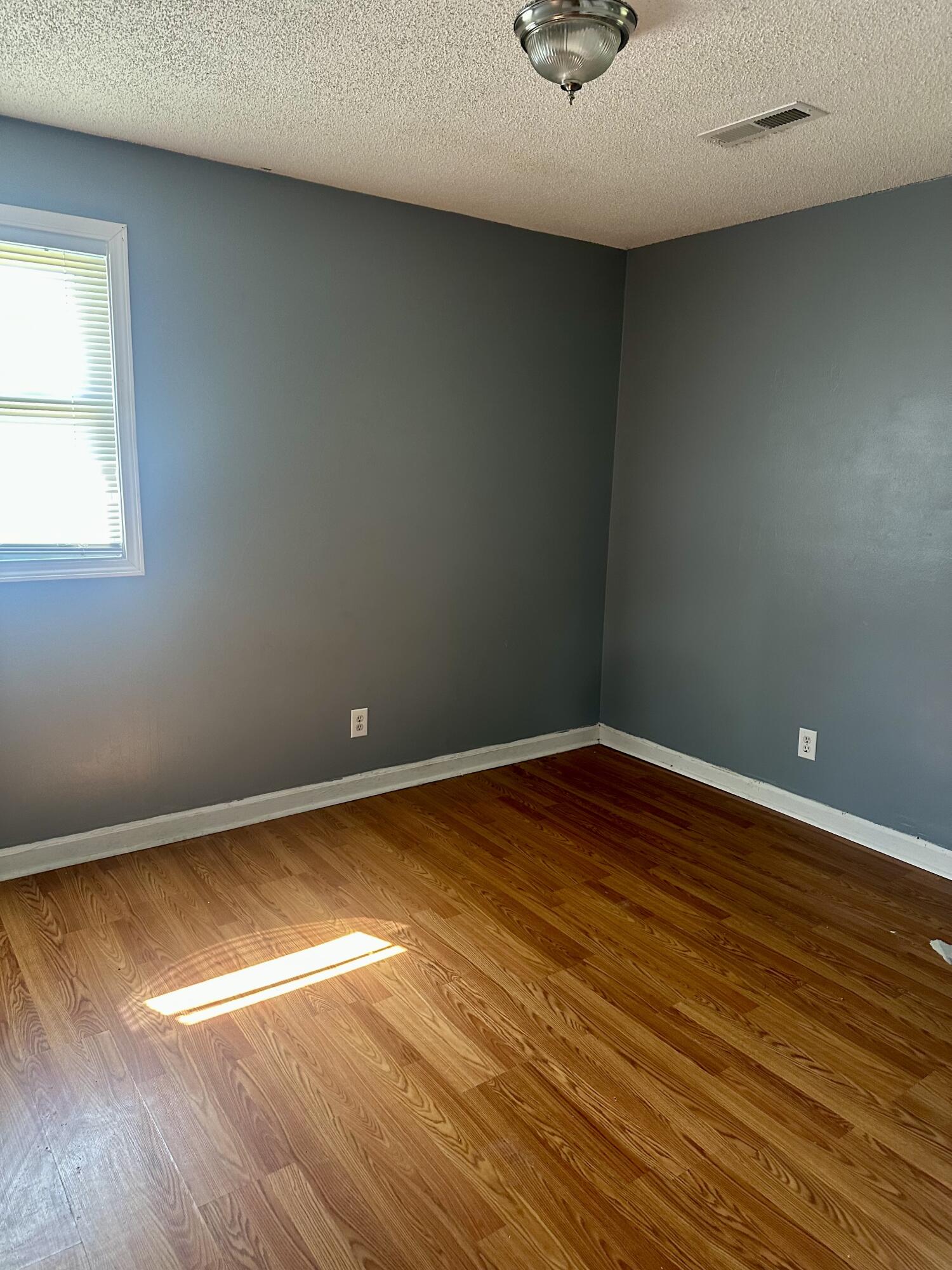 31 Neal Street Sumter, SC 29150 - Photo 7 of 12 Gallery Image 7