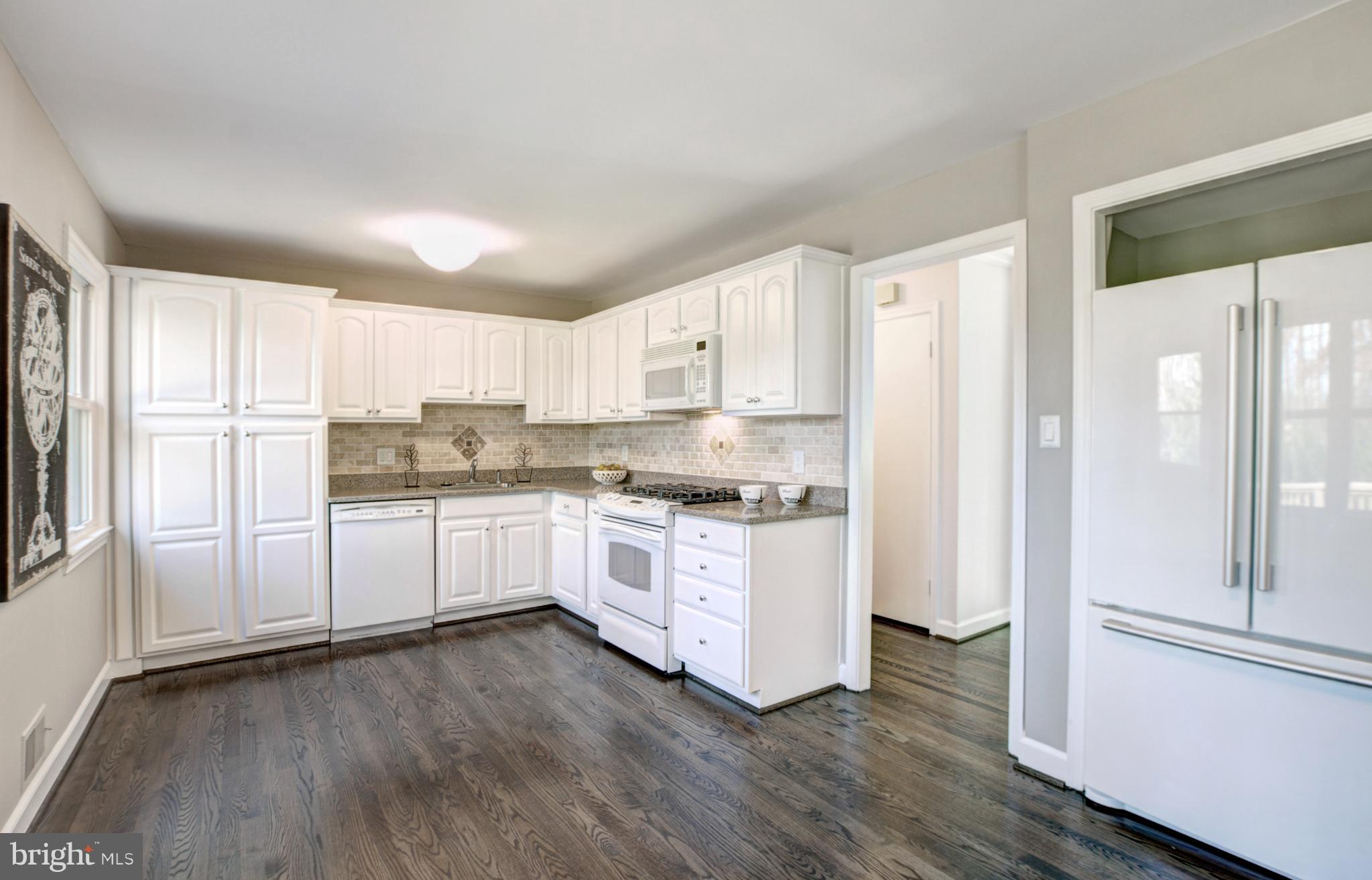 4203 Whitacre Road Fairfax, VA 22032 - Photo 9 of 33 Gallery Image 9