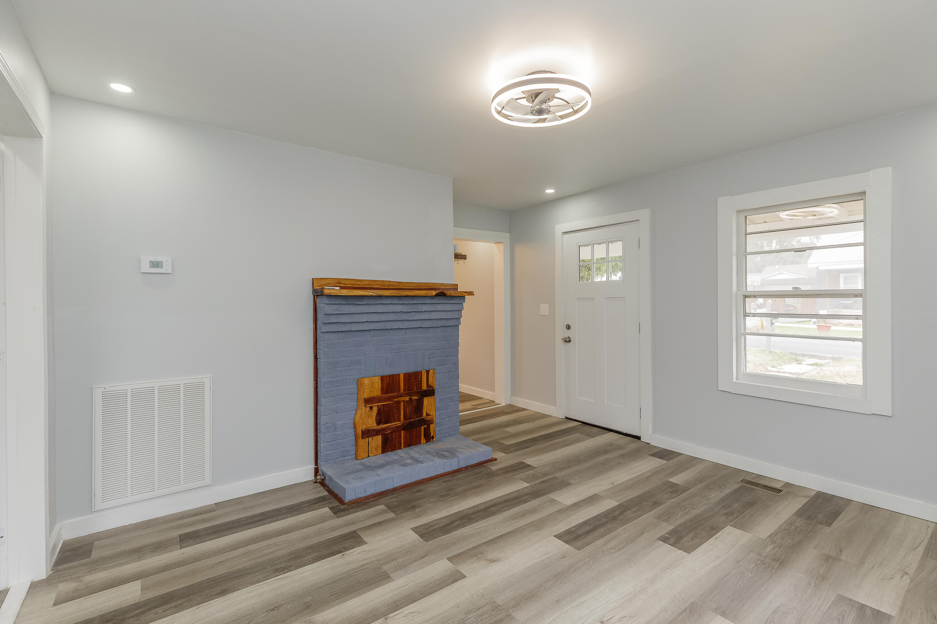 164 Elm Street Trion, GA 30753 - Photo 4 of 31 Living