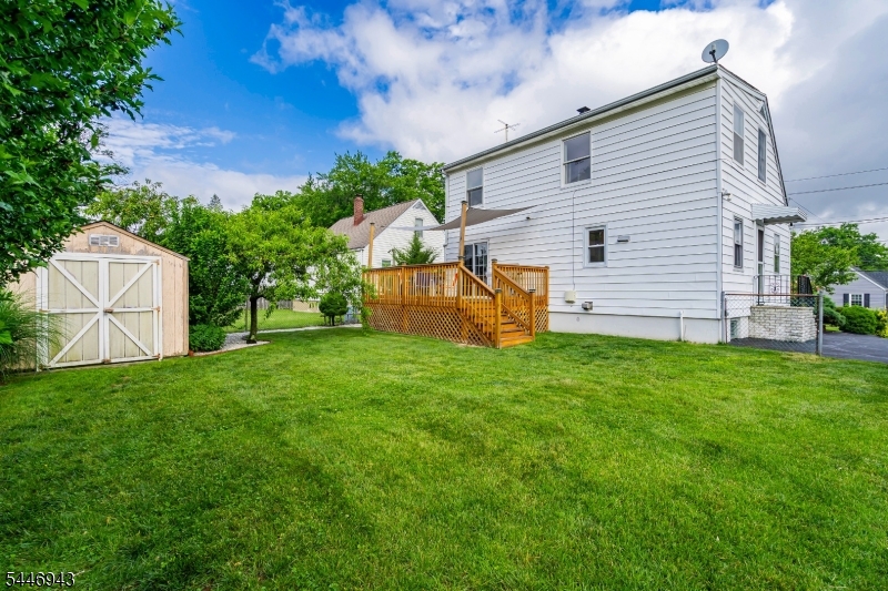 1601 Raritan Road Clark, NJ 07066 - Photo 5 of 26