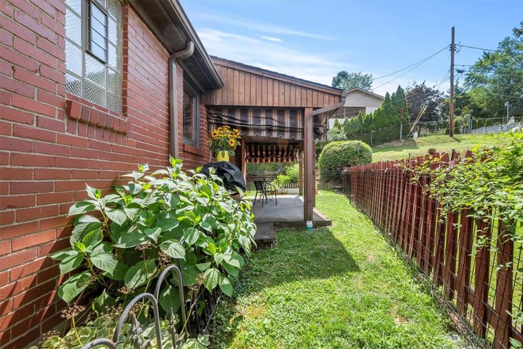 5090 Grove Road Pittsburgh, PA 15236 - Photo 32 of 37 Gallery Image 32