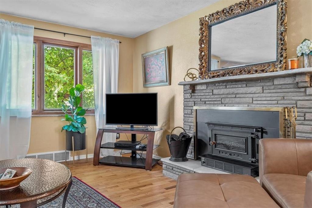 5090 Grove Road Pittsburgh, PA 15236 - Photo 9 of 37 Gallery Image 9