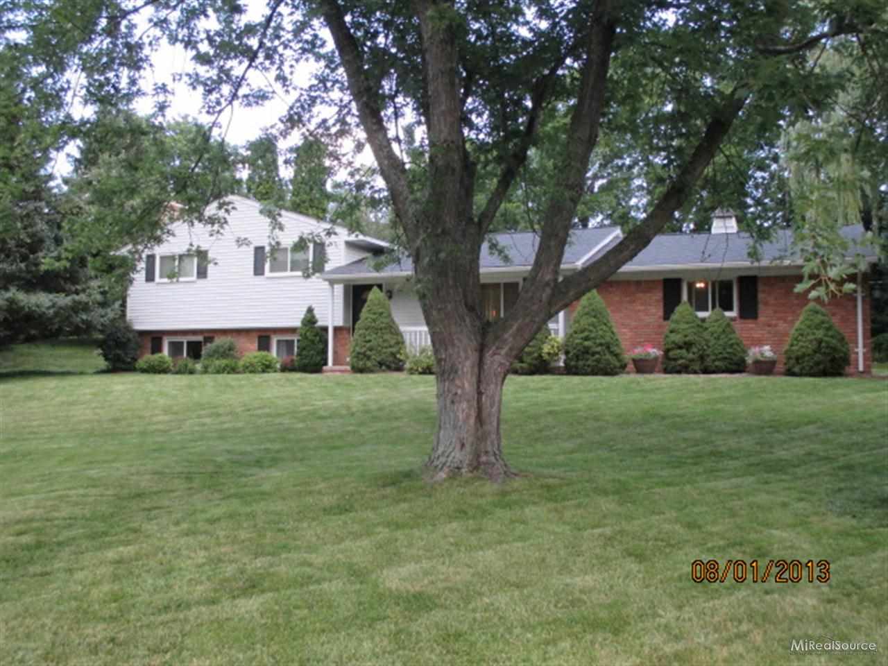 260 Gunder Drive Rochester, MI 48309 - Photo 3 of 30 31160098-2.JPG
