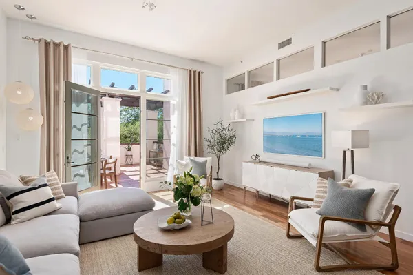 $6,000 | 401 Chapala Street, Unit 219, Santa Barbara, CA 93101