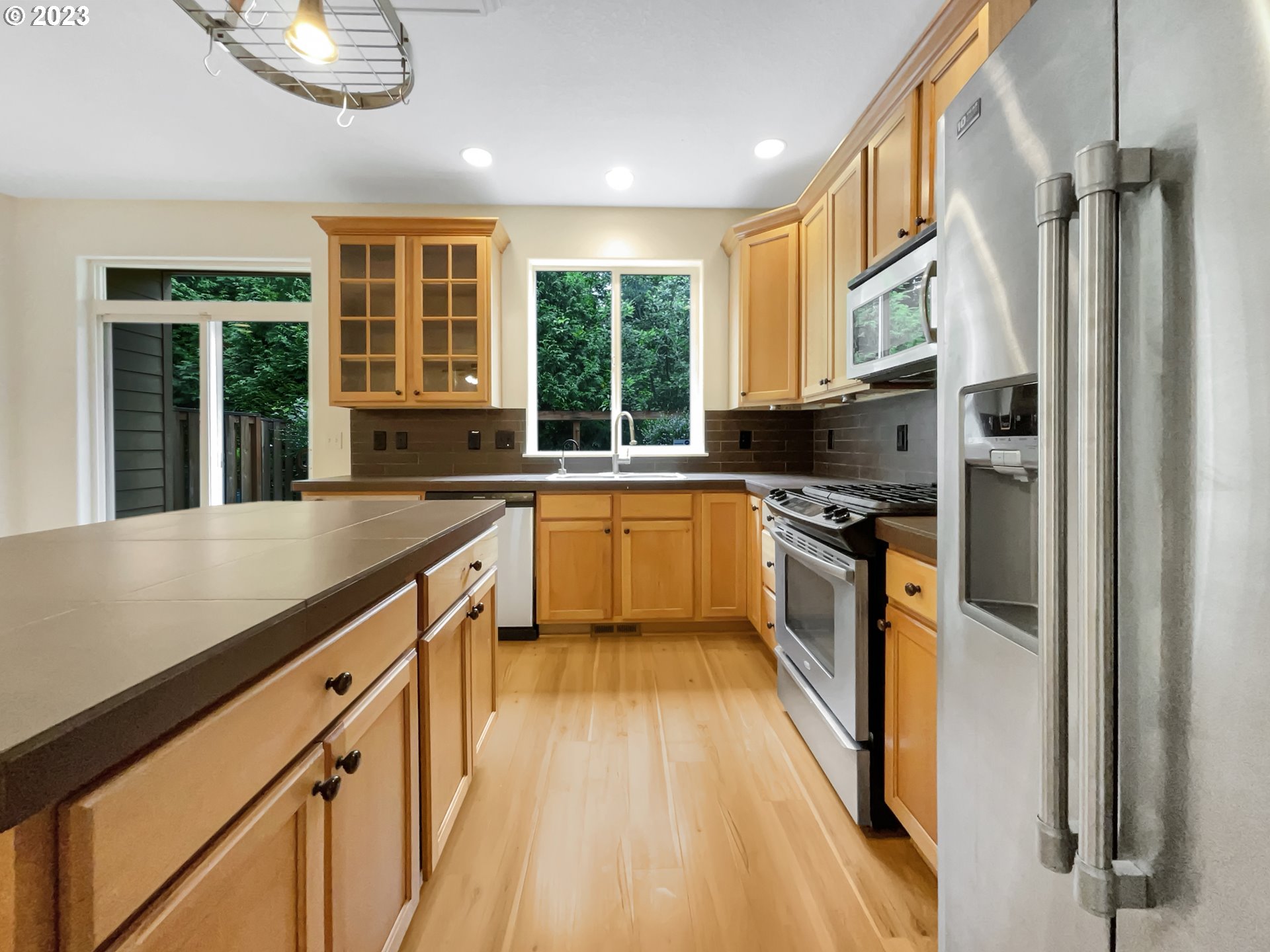 13975 Traveler Road Oregon City, OR 97045 - Photo 6 of 16 Gallery Image 6