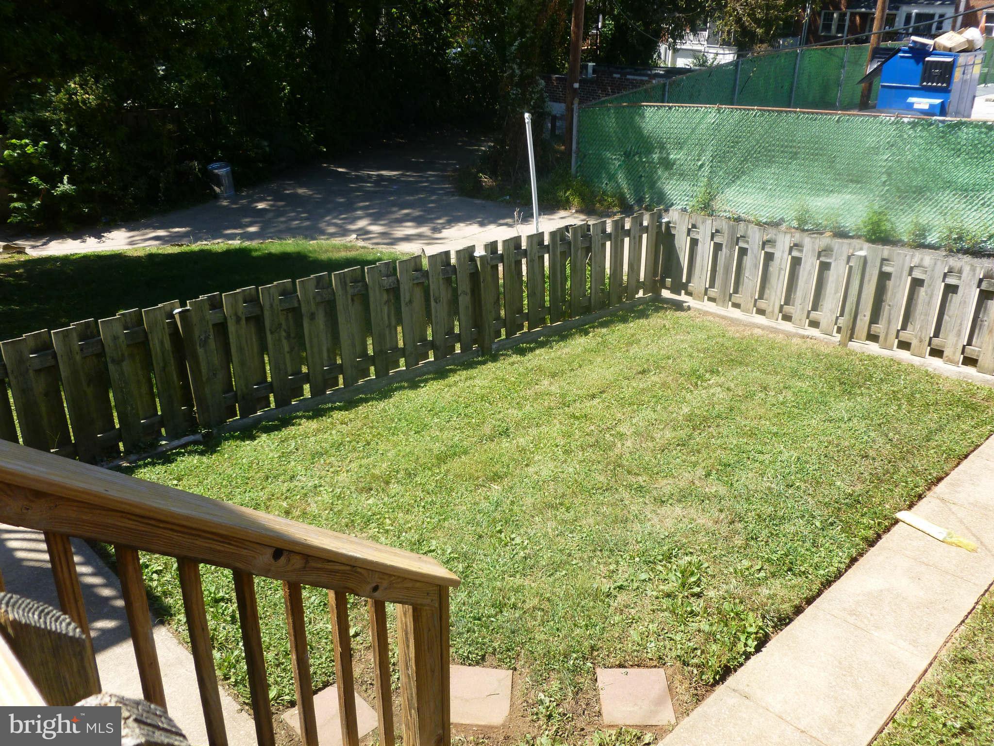 114 Westowne Road Baltimore, MD 21229 - Photo 9 of 20 Exterior (Rear)