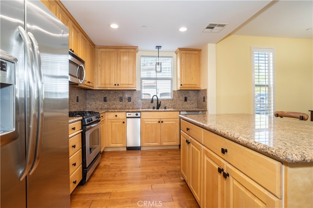 20335 Paseo Meriana Porter Ranch, CA 91326 - Photo 9 of 58 Kitchen