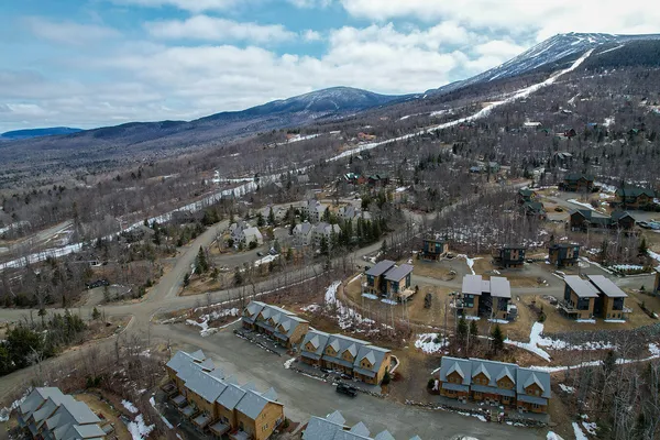 $689,000 | 6013 Allagash Drive, Unit I3, Carrabassett Valley, ME 04947