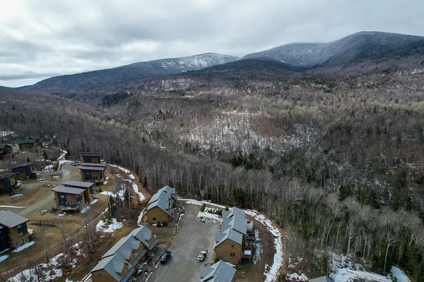 $689,000 | 6013 Allagash Drive, Unit I3, Carrabassett Valley, ME 04947