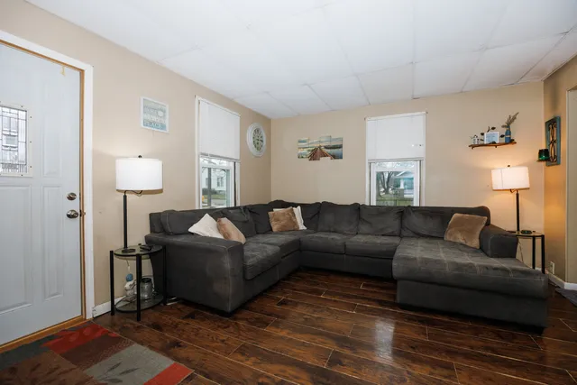 $109,900 | 1213 South Madison Street, Bloomington, IL 61701