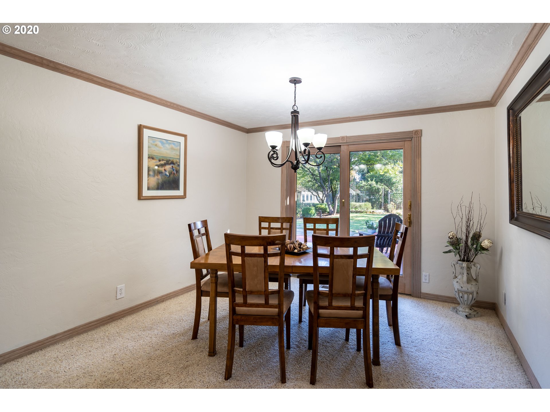 1965 Ridgeway Drive Eugene, OR 97401 - Photo 11 of 32 Gallery Image 11