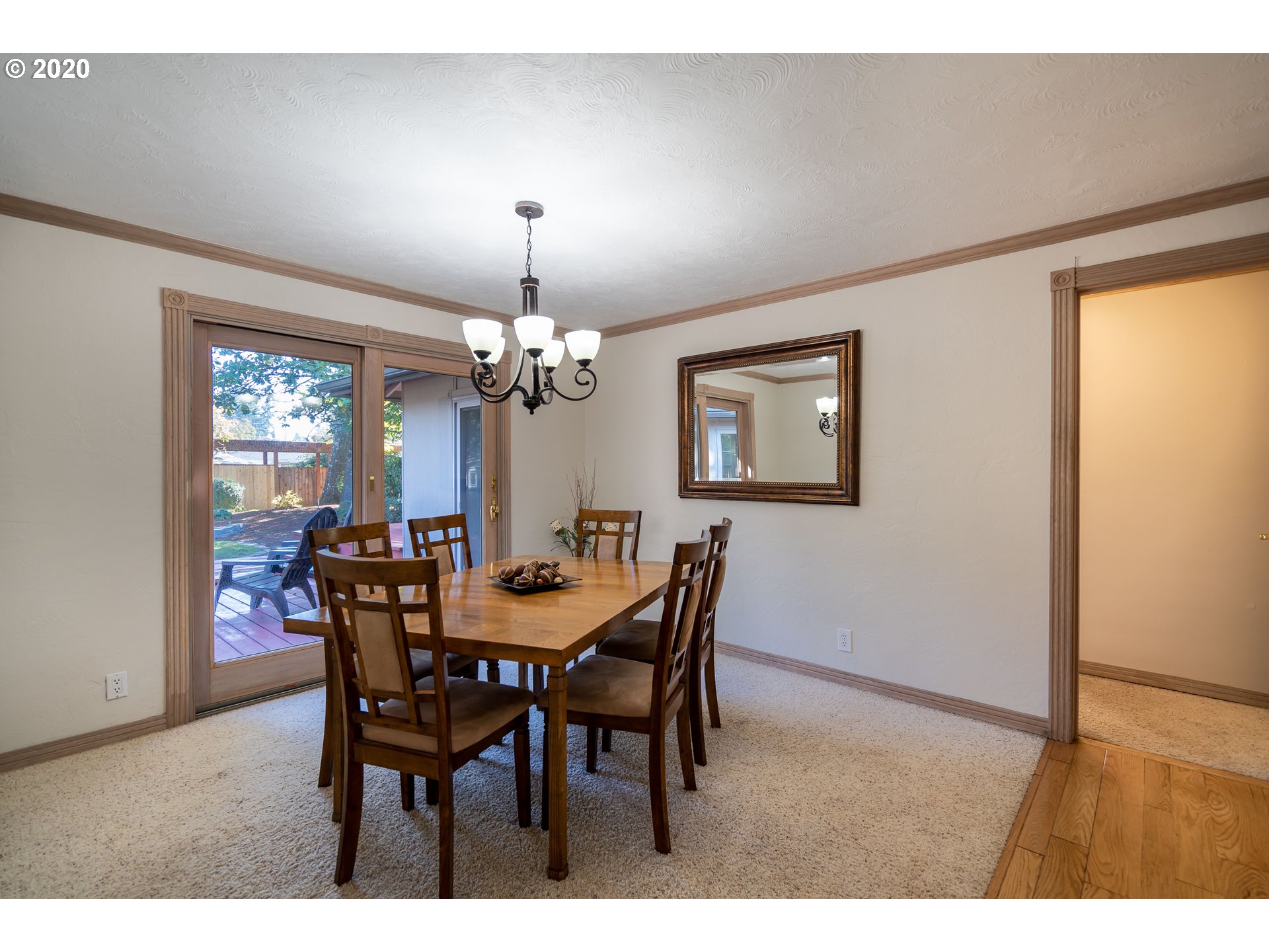 1965 Ridgeway Drive Eugene, OR 97401 - Photo 12 of 32 Gallery Image 12