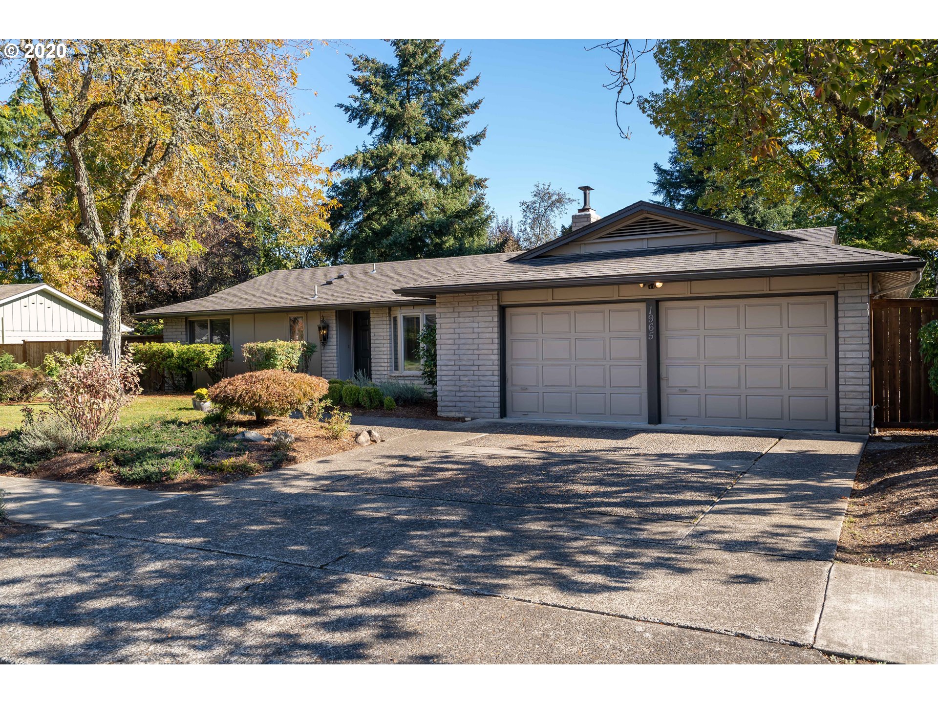 1965 Ridgeway Drive Eugene, OR 97401 - Photo 22 of 32 Gallery Image 22