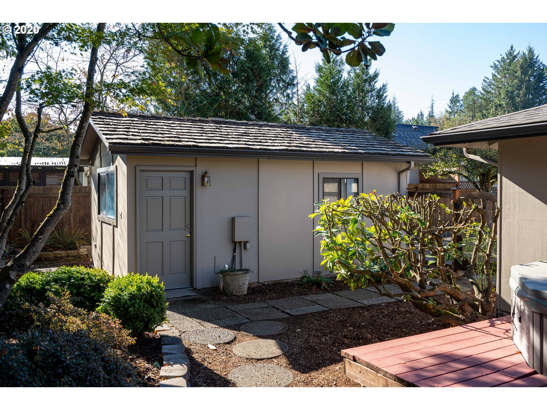 1965 Ridgeway Drive Eugene, OR 97401 - Photo 26 of 32 Gallery Image 26