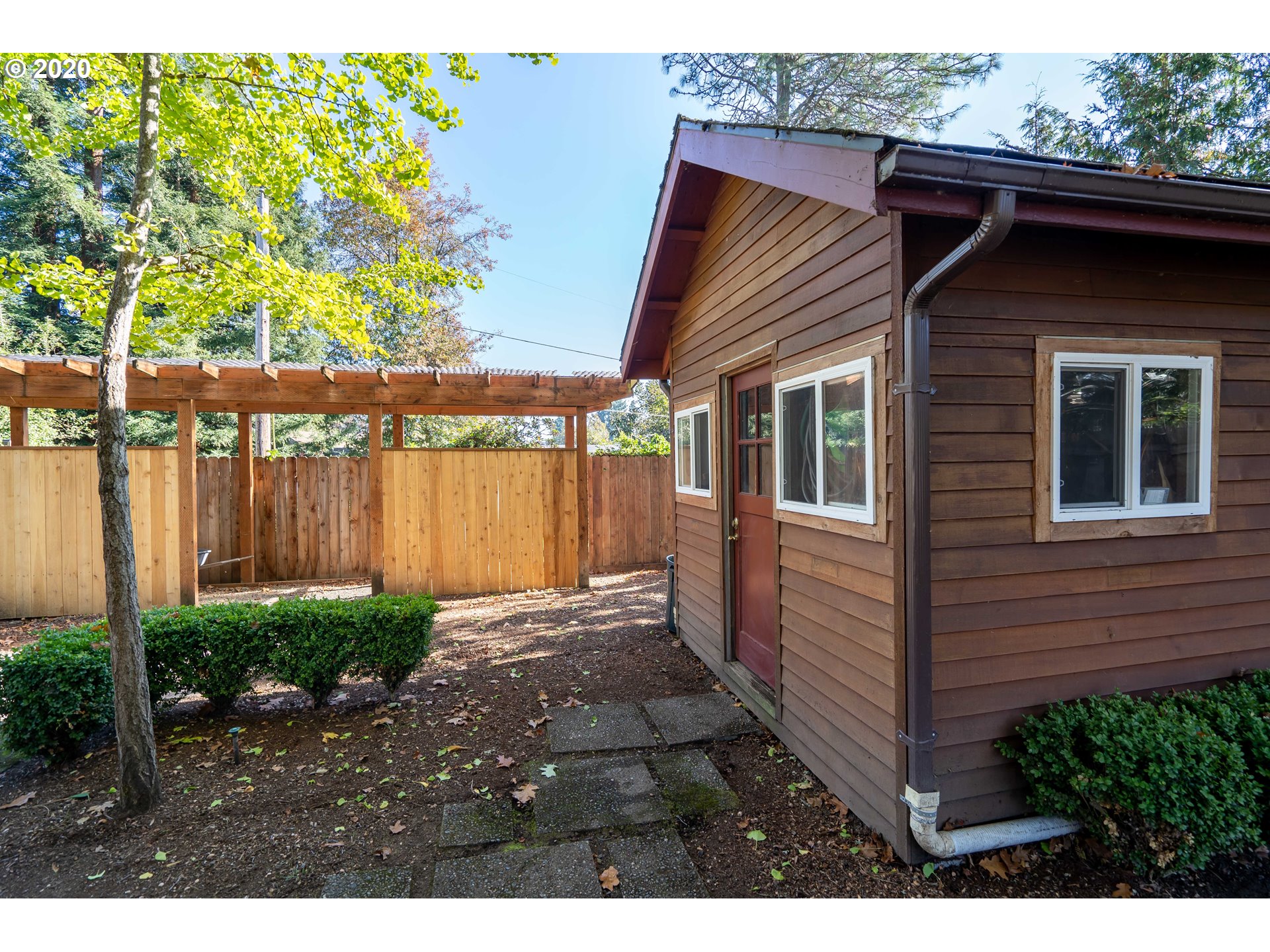 1965 Ridgeway Drive Eugene, OR 97401 - Photo 28 of 32 Gallery Image 28