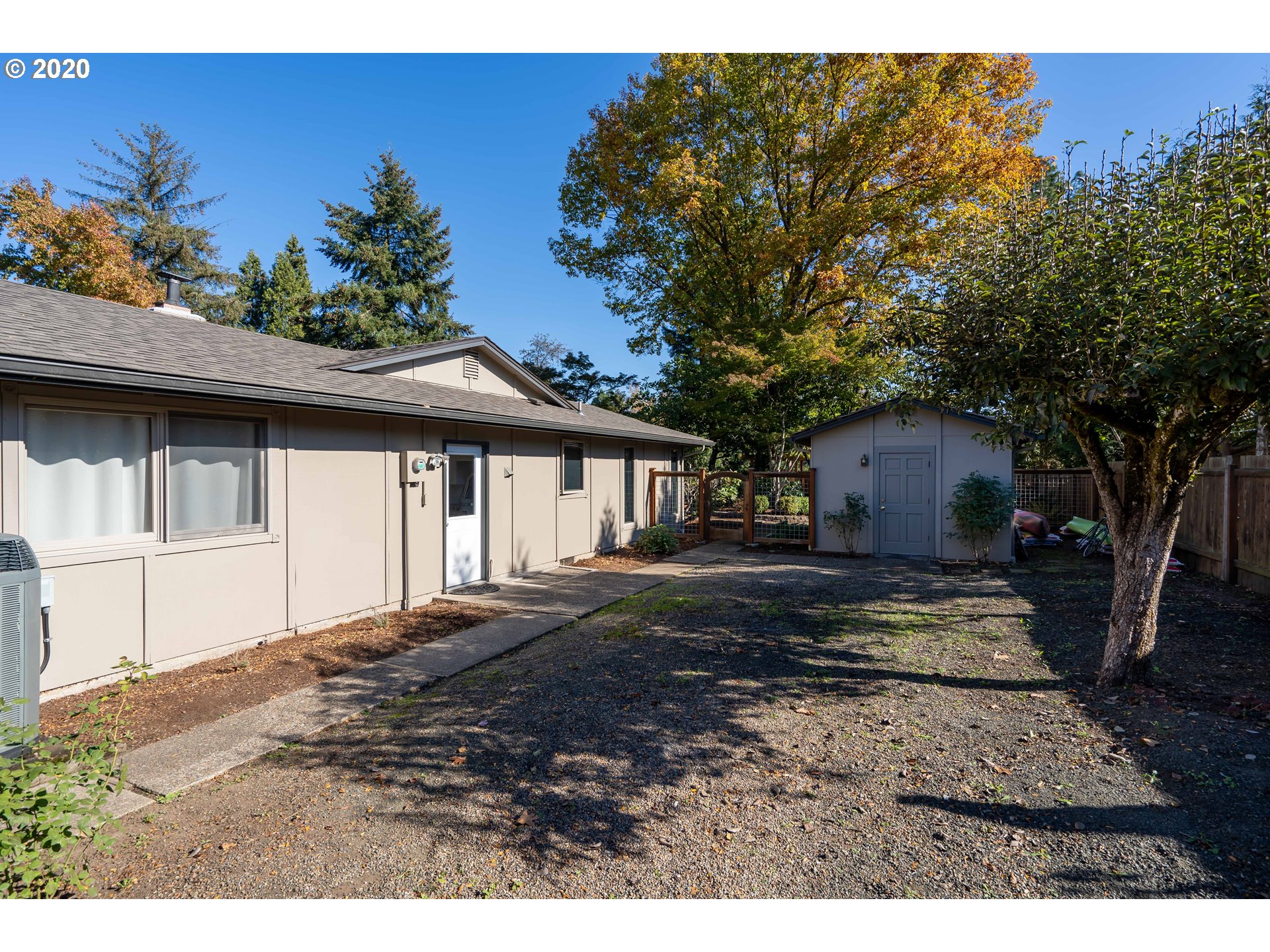 1965 Ridgeway Drive Eugene, OR 97401 - Photo 31 of 32 Gallery Image 31