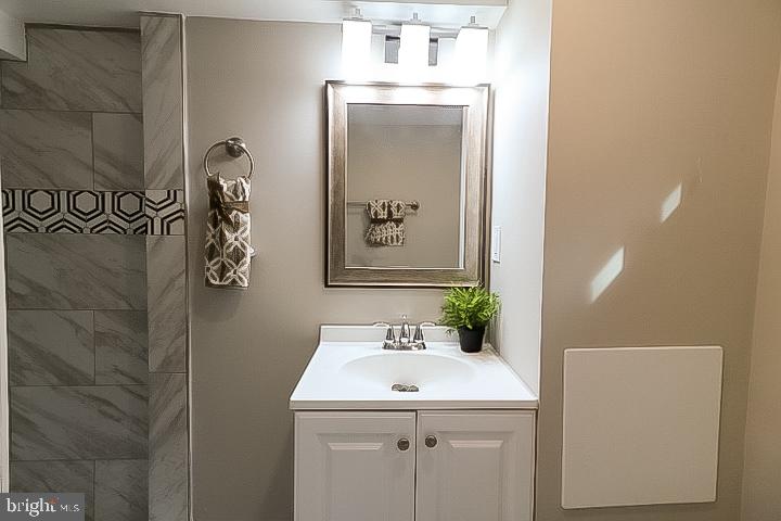 5097 Sheriff Road Northeast Washington, DC 20019 - Photo 29 of 34 Second Bathroom