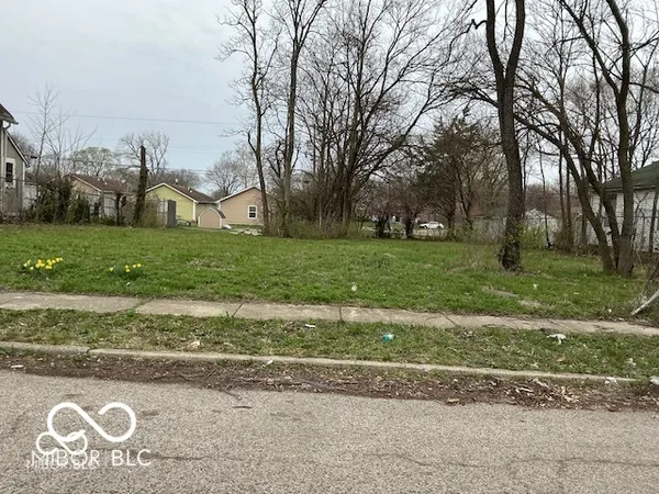 $19,900 | 2410 Adams Street, Indianapolis, IN 46218