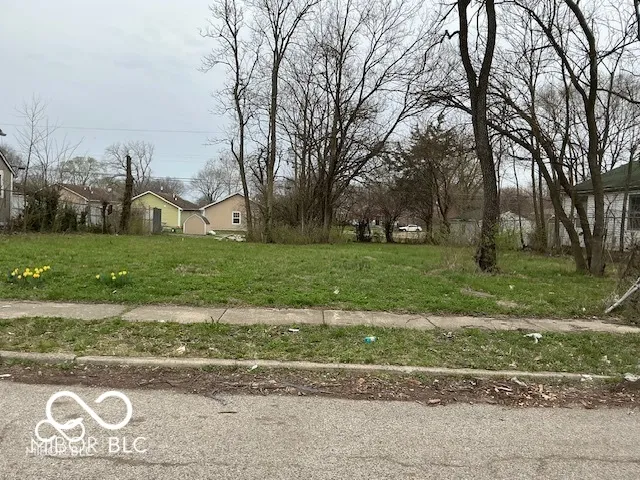 $19,900 | 2410 Adams Street, Indianapolis, IN 46218