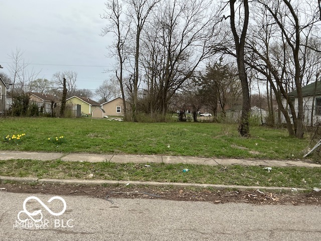 2410 Adams Street Indianapolis, IN 46218 - Photo 2 of 4