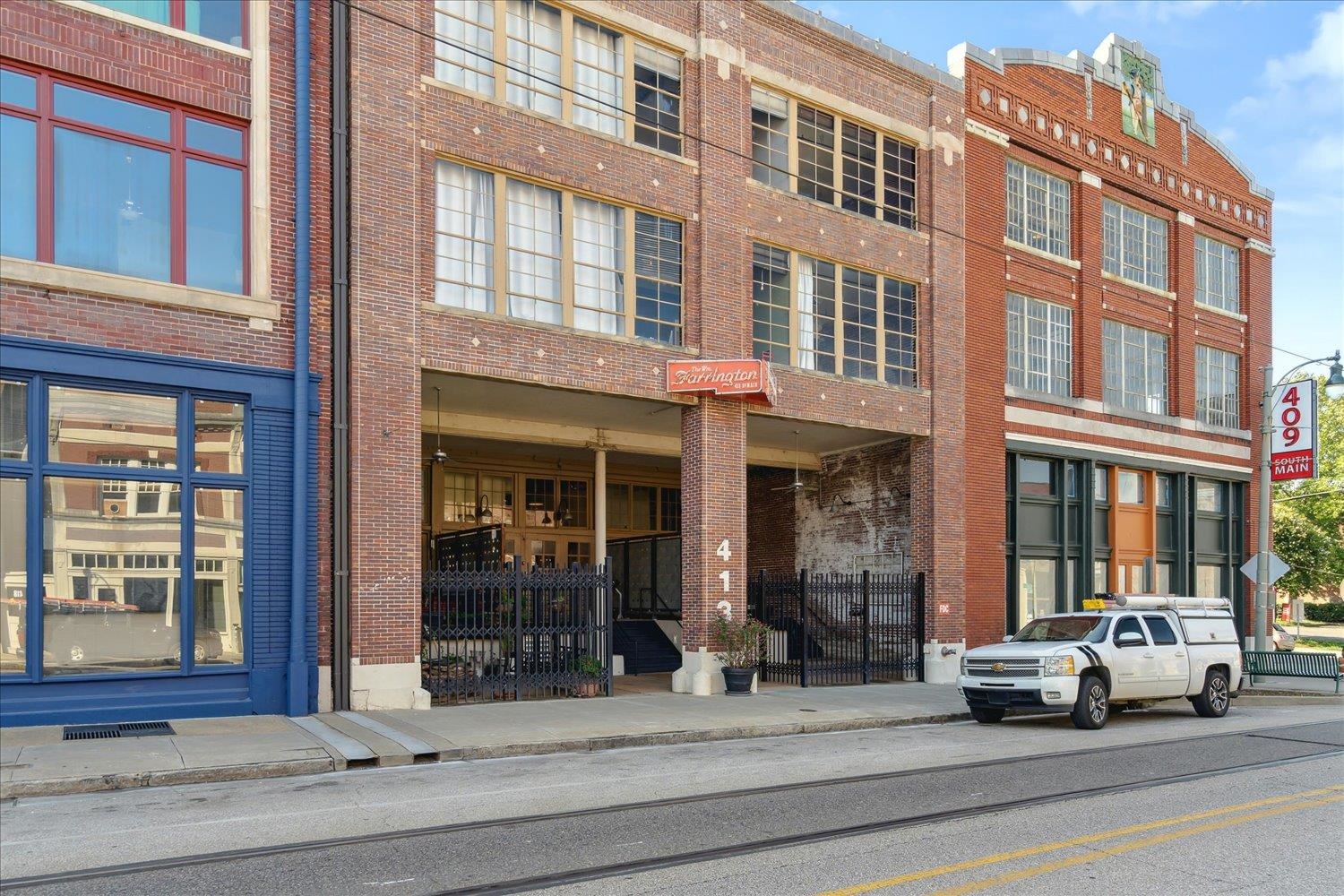 413 South Main Street, Unit 206 Memphis, TN 38103 - Photo 1 of 23 front view of a building