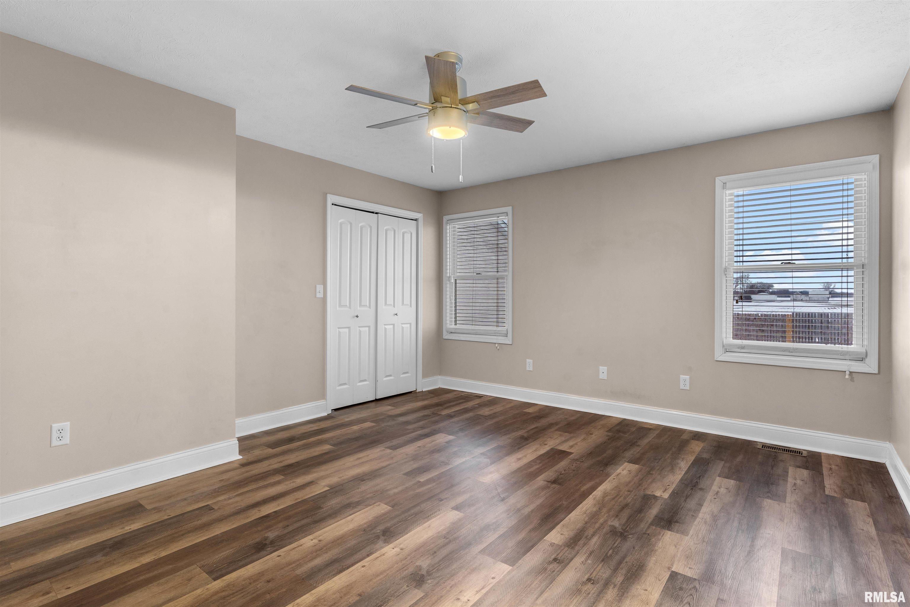 2401 Asheville Drive Springfield, IL 62711 - Photo 11 of 29