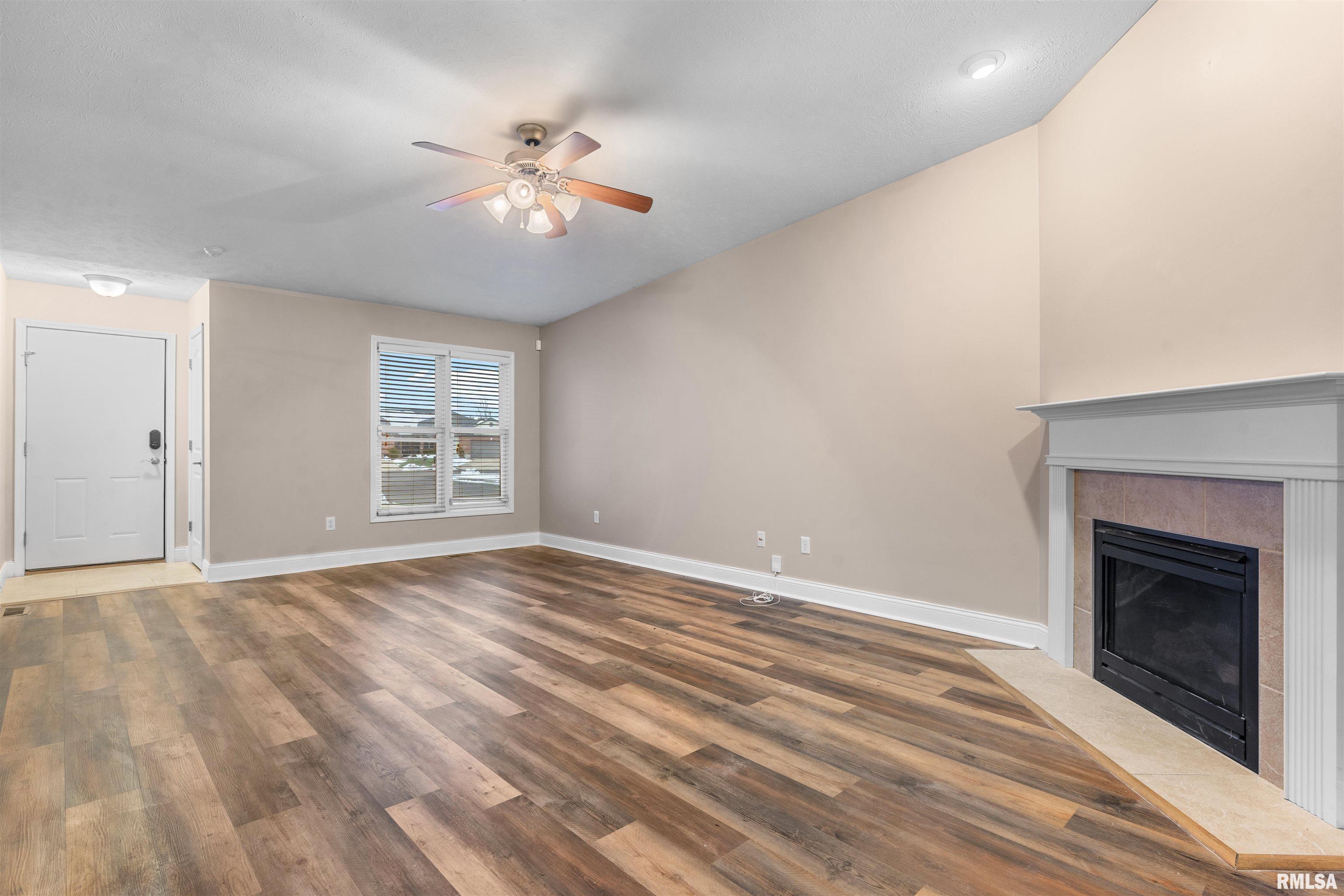 2401 Asheville Drive Springfield, IL 62711 - Photo 4 of 29