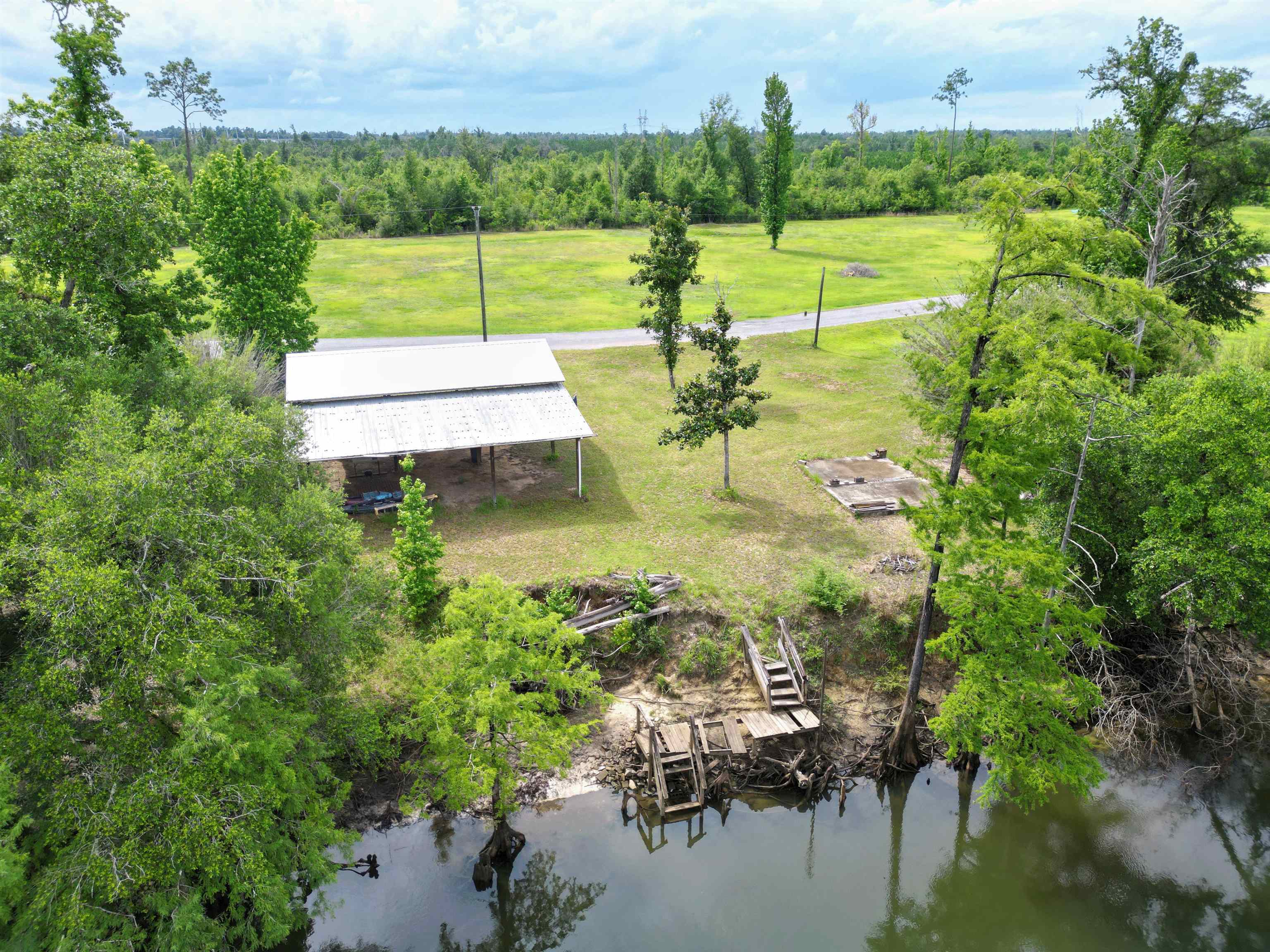 20747 Chipola Heights Road Altha, FL 32421 - Photo 4 of 12