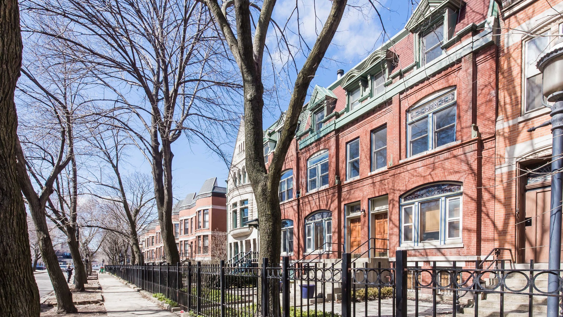 1528 West Jackson Boulevard, Unit 2E Chicago, IL 60607 - Photo 2 of 28