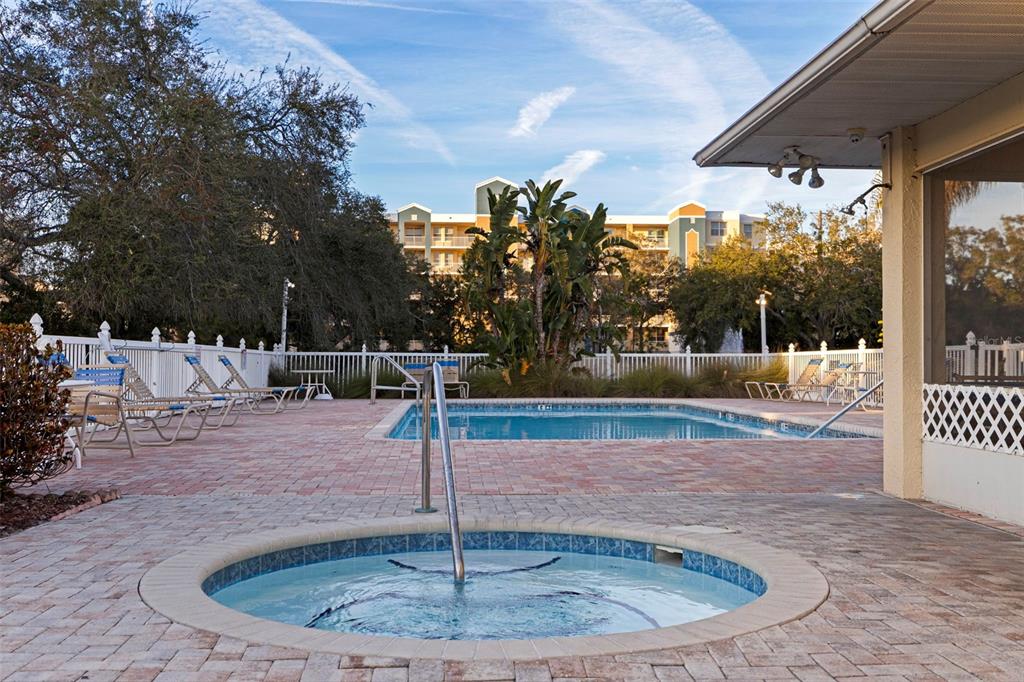 1050 Starkey Road, Unit 602 Largo, FL 33771 - Photo 15 of 49